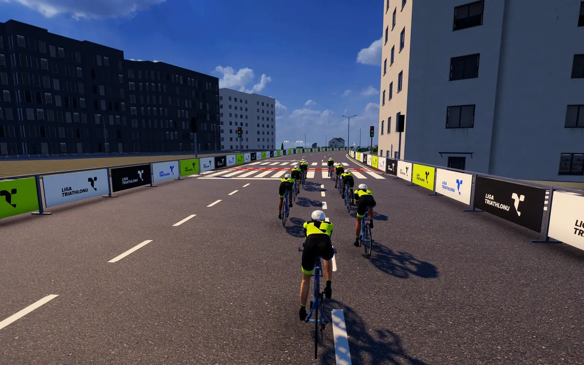Triathlon w Warszawie w Liga Ride: widok z siodełka